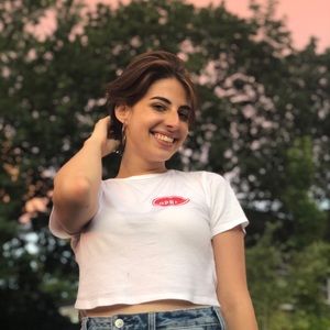 Meet your Posher, Caroline